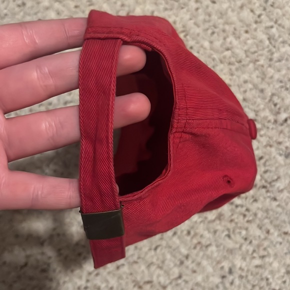 Red baseball cap - Picture 3 of 3